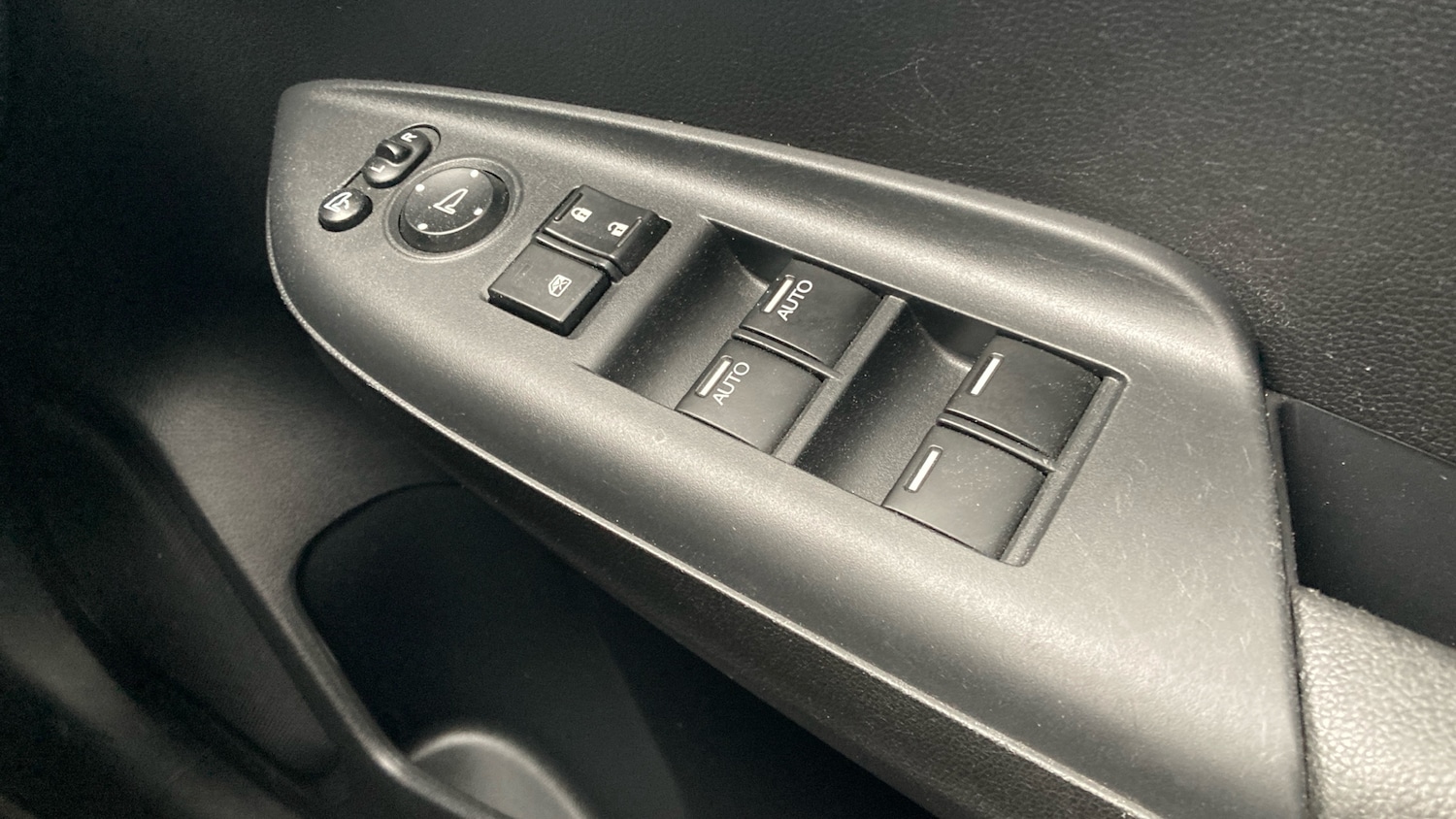 Used Honda Jazz 2015 for sale - 76957009: Photo 29