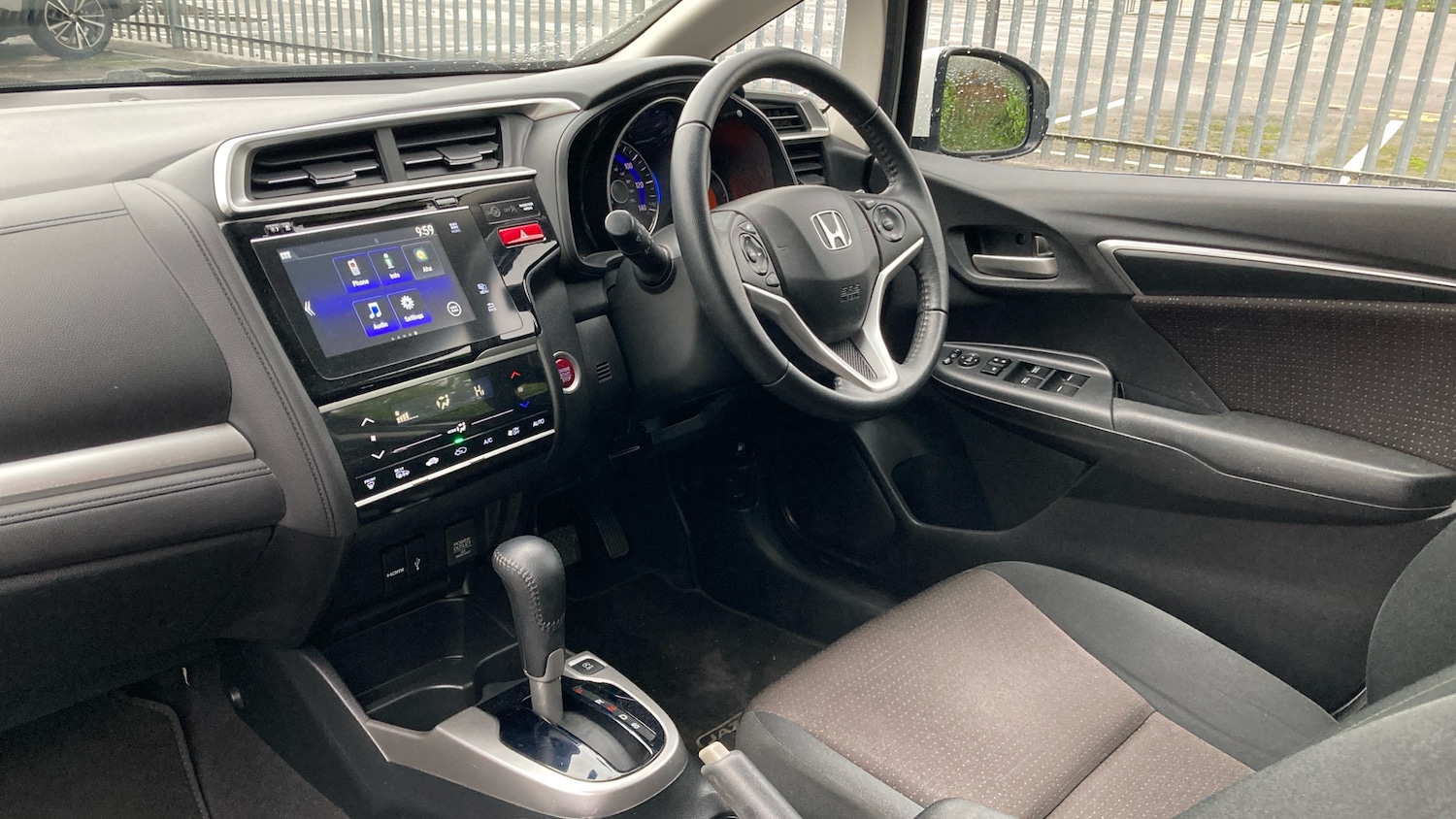 Used Honda Jazz 2015 for sale - 76957009: Photo 9