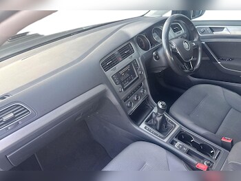 Used Volkswagen Golf 2016 for sale - 78306474: Photo