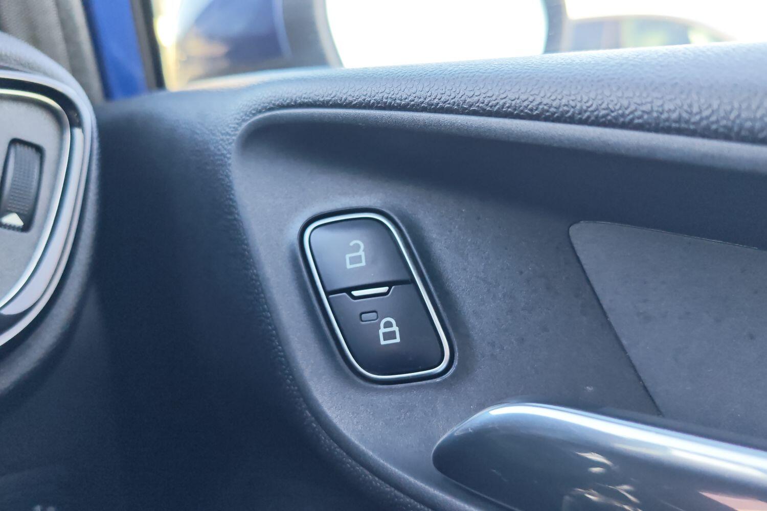 Used Ford Fiesta 2017 for sale - 76782459: Photo 22