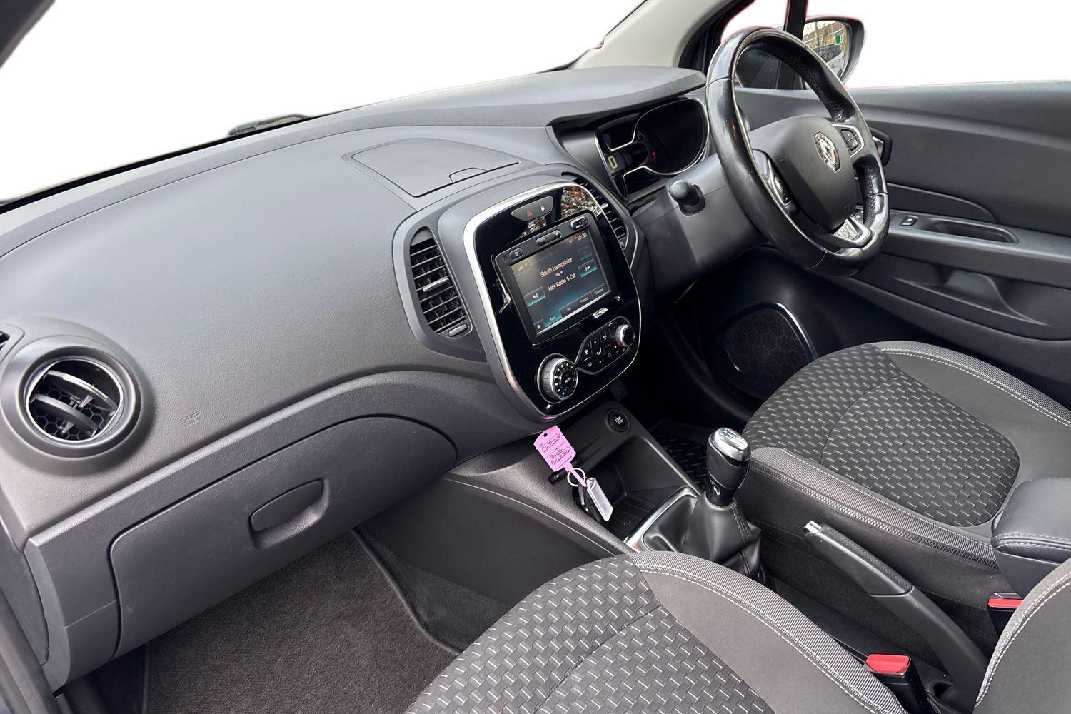 Used Renault Captur 2018 for sale - 77073284: Photo 2