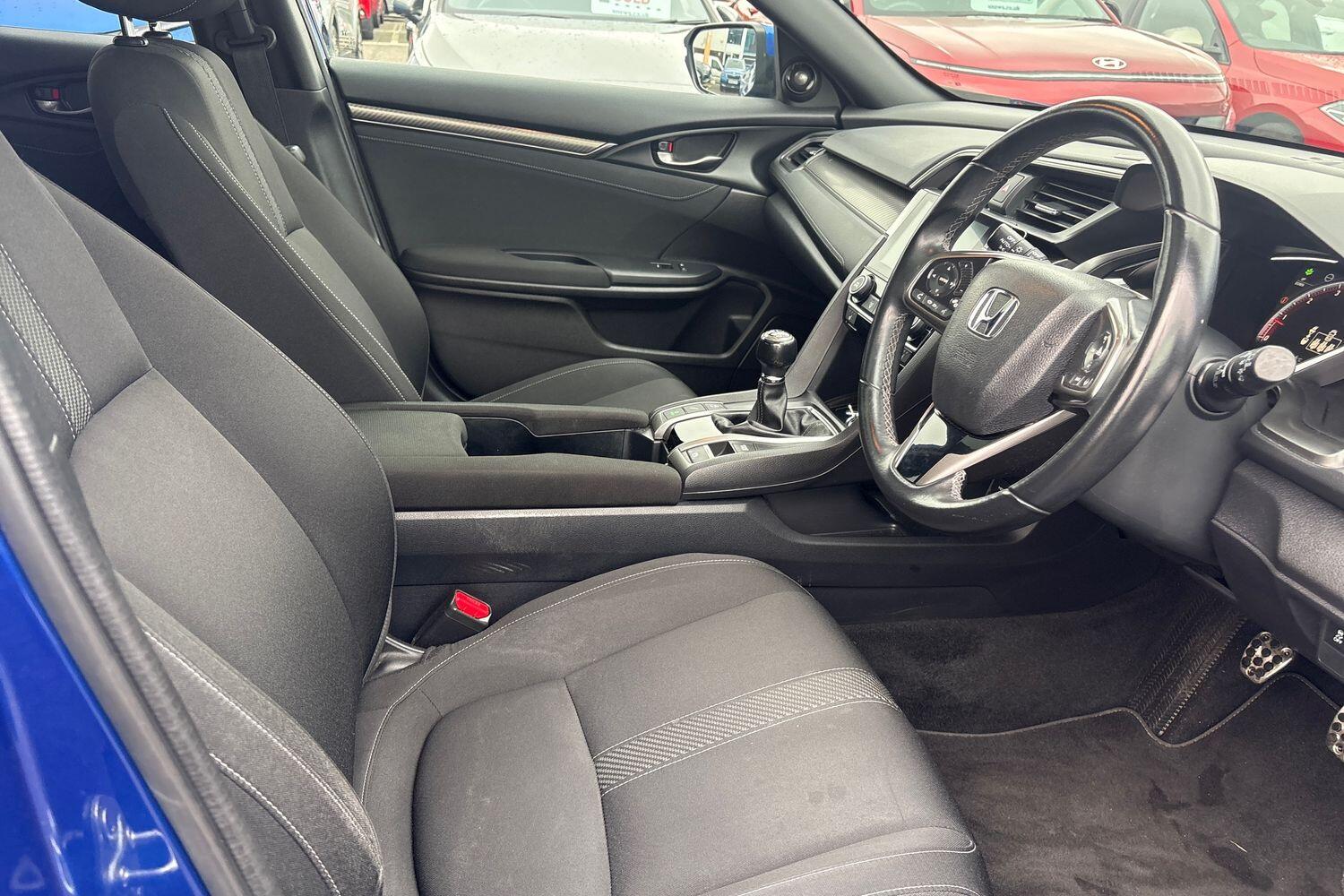 Used Honda Civic 2019 for sale - 77841163: Photo 13