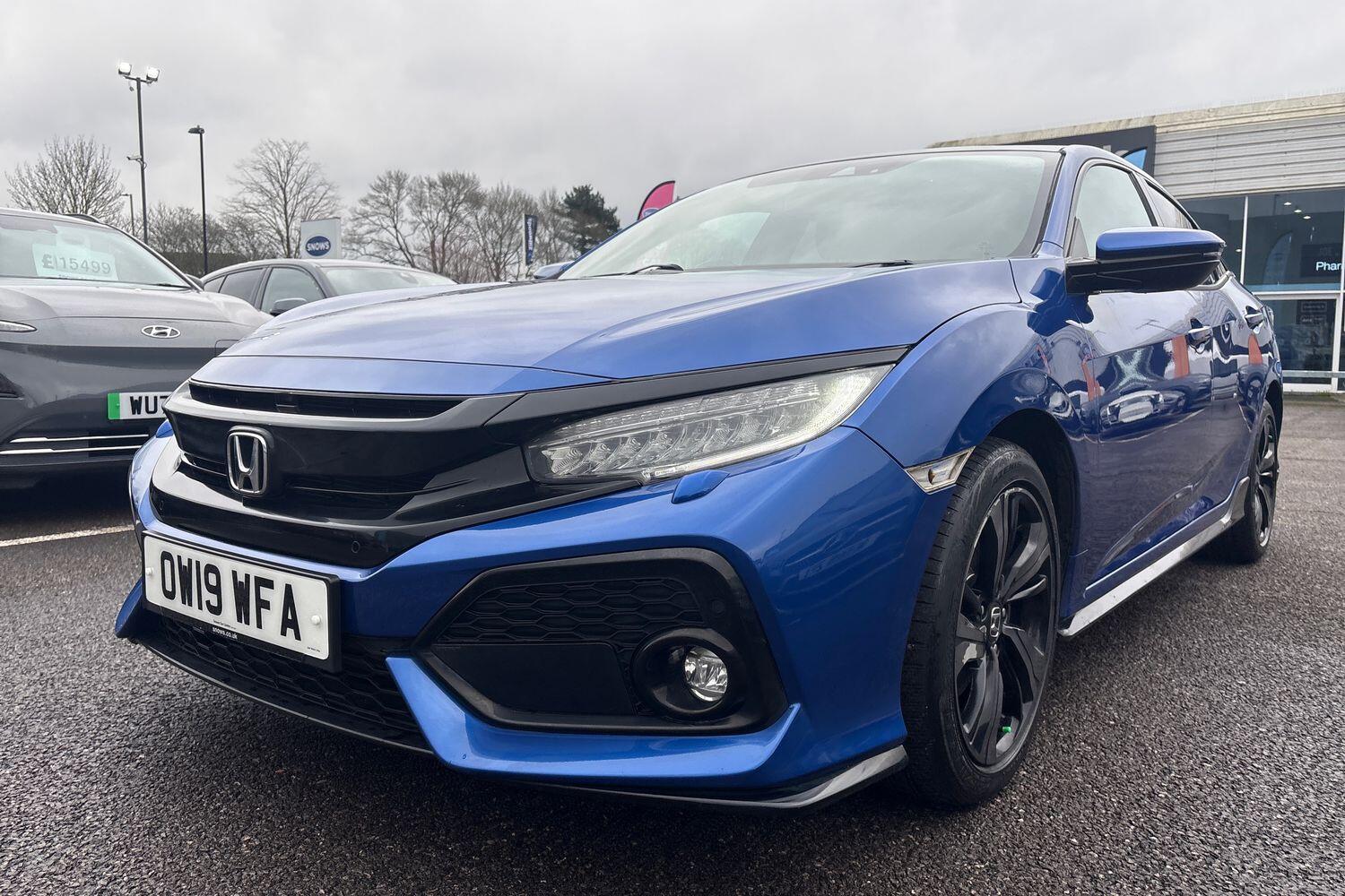 Used Honda Civic 2019 for sale - 77841163: Photo 3