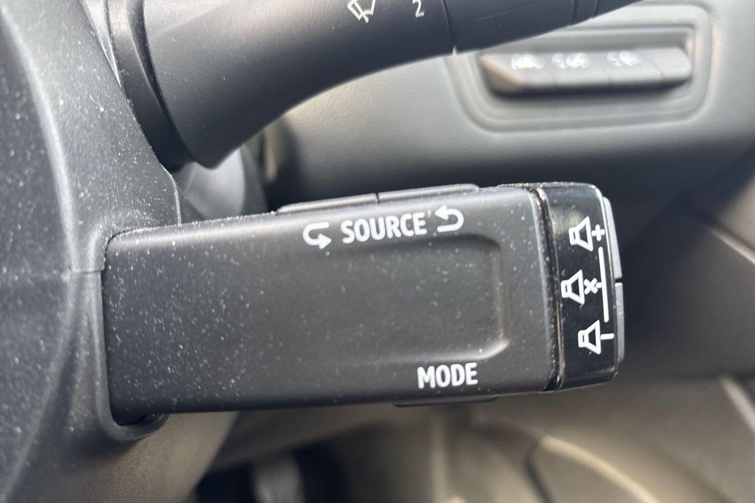 Used Renault Captur 2023 for sale - 77763430: Photo 22