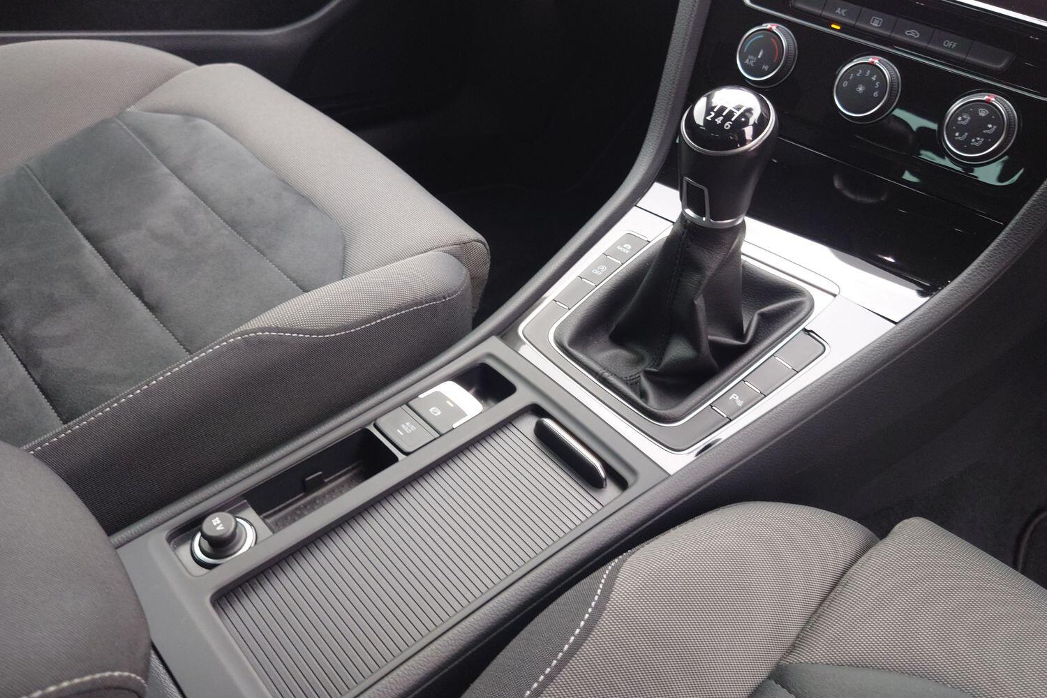 Used Volkswagen Golf 2018 for sale - 76731399: Photo 11