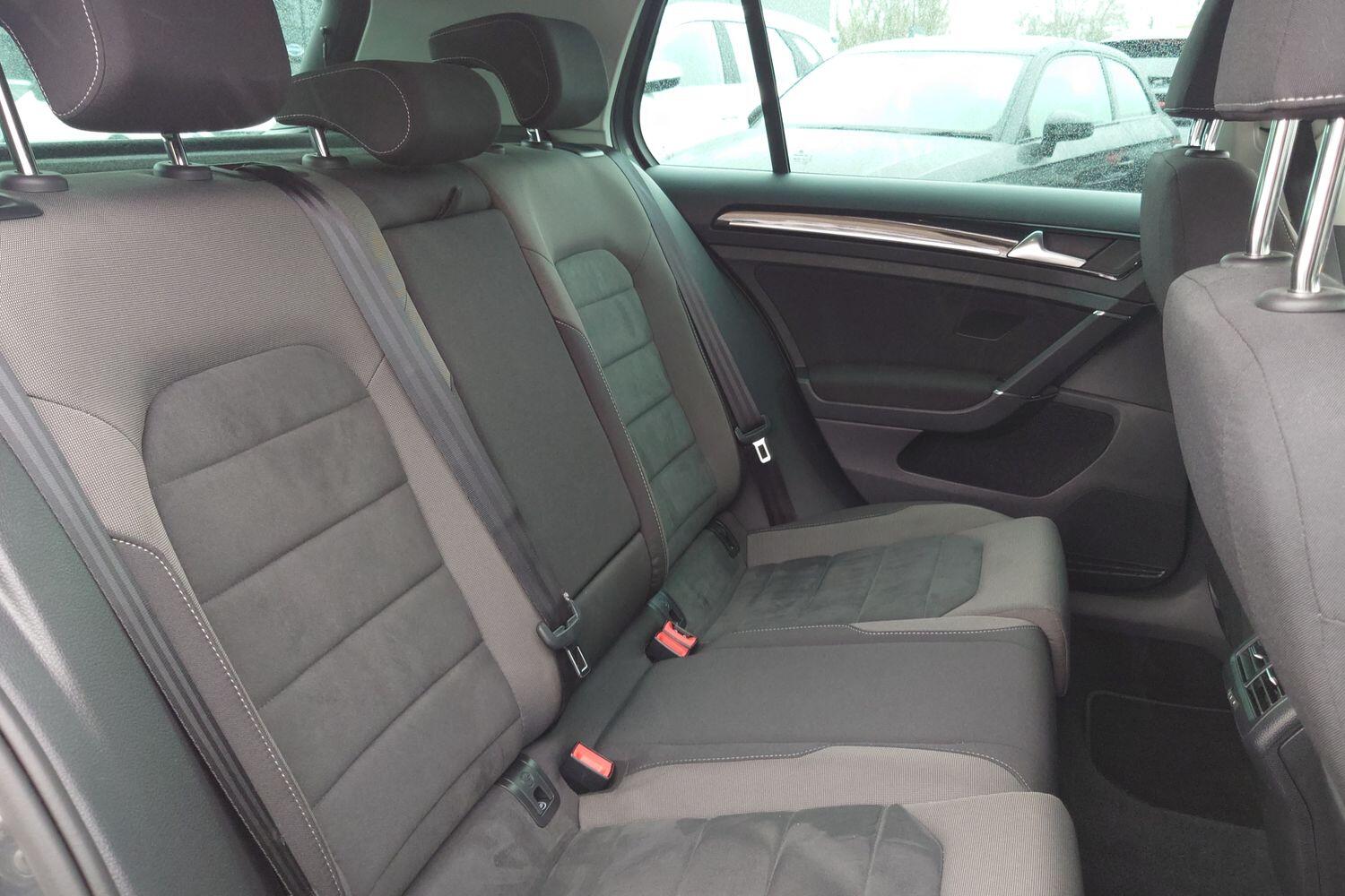 Used Volkswagen Golf 2018 for sale - 76731399: Photo 13