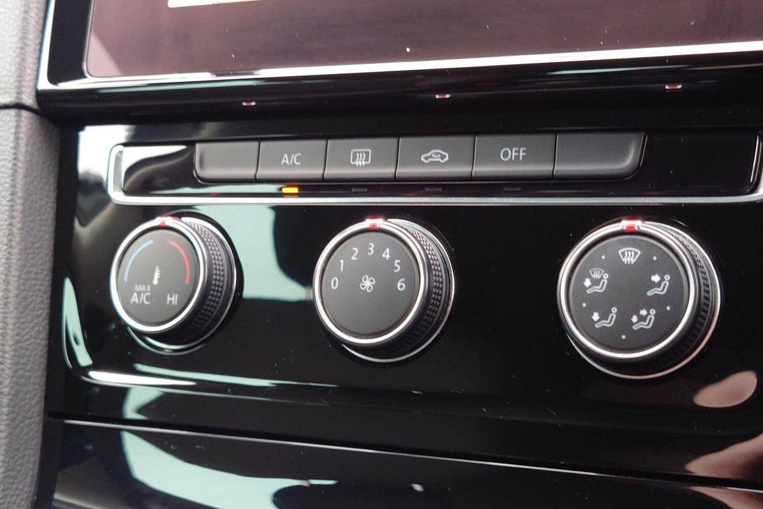 Used Volkswagen Golf 2018 for sale - 76731399: Photo 14