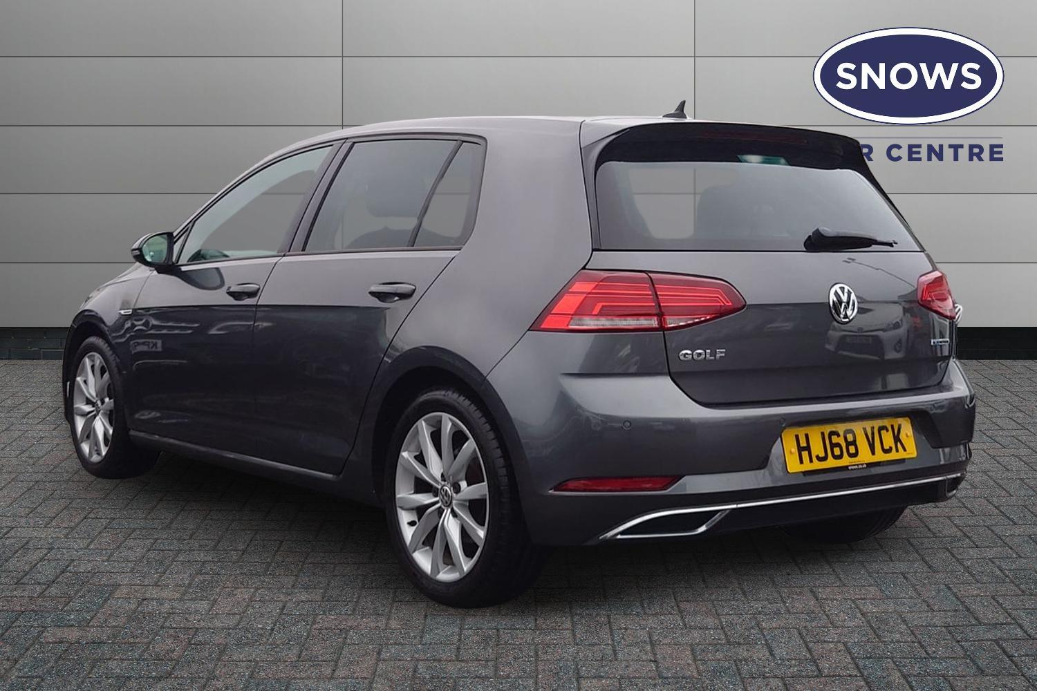 Used Volkswagen Golf 2018 for sale - 76731399: Photo 3