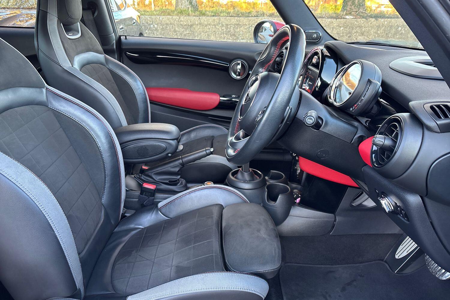 Used MINI Hatch 2019 for sale - 77110370: Photo 13