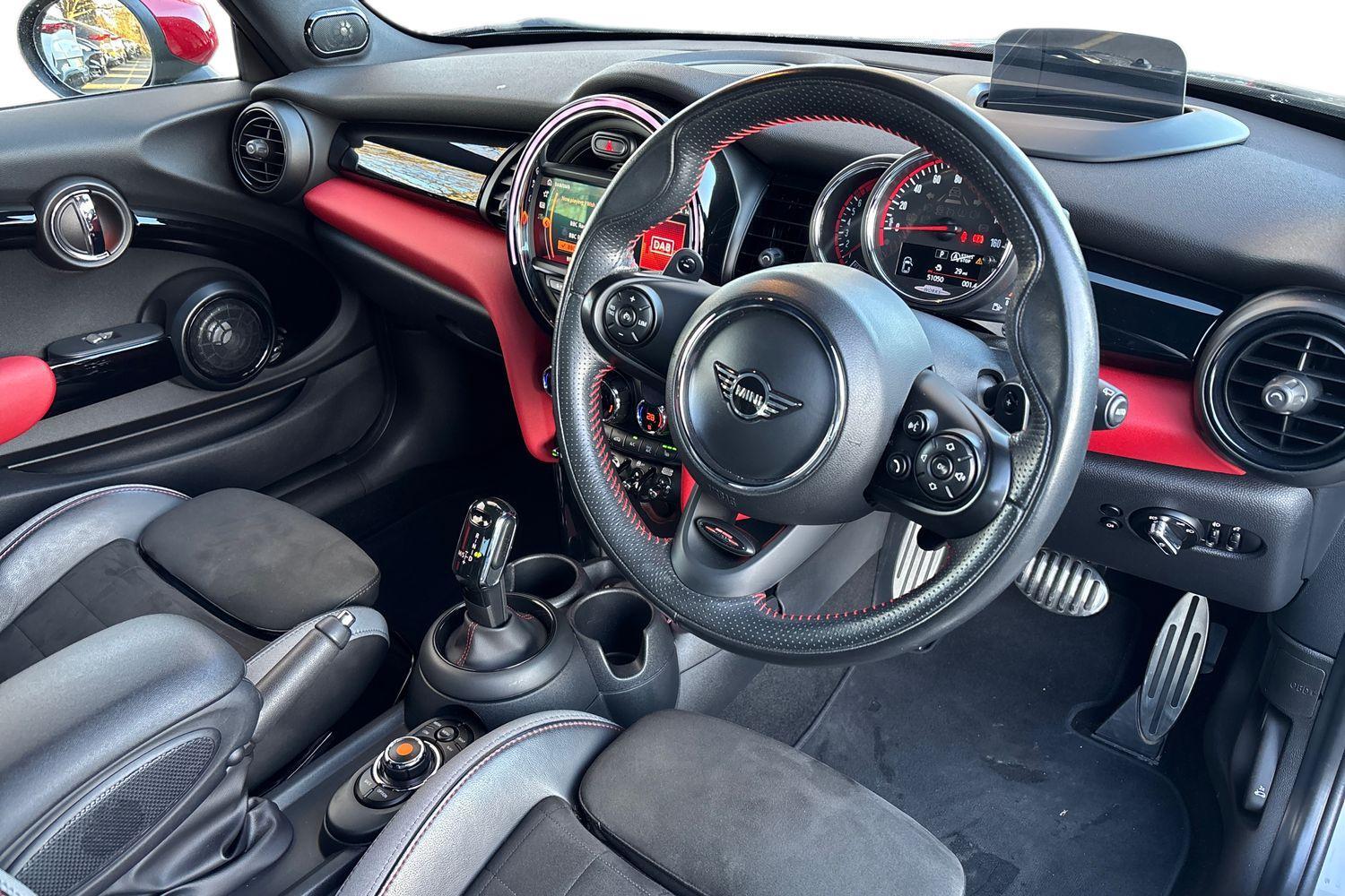 Used MINI Hatch 2019 for sale - 77110370: Photo 8