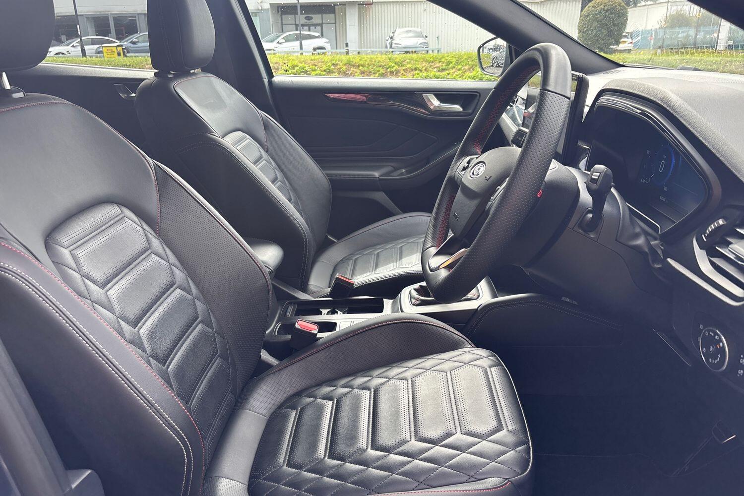 Used Ford Focus 2022 for sale - 76674148: Photo 15