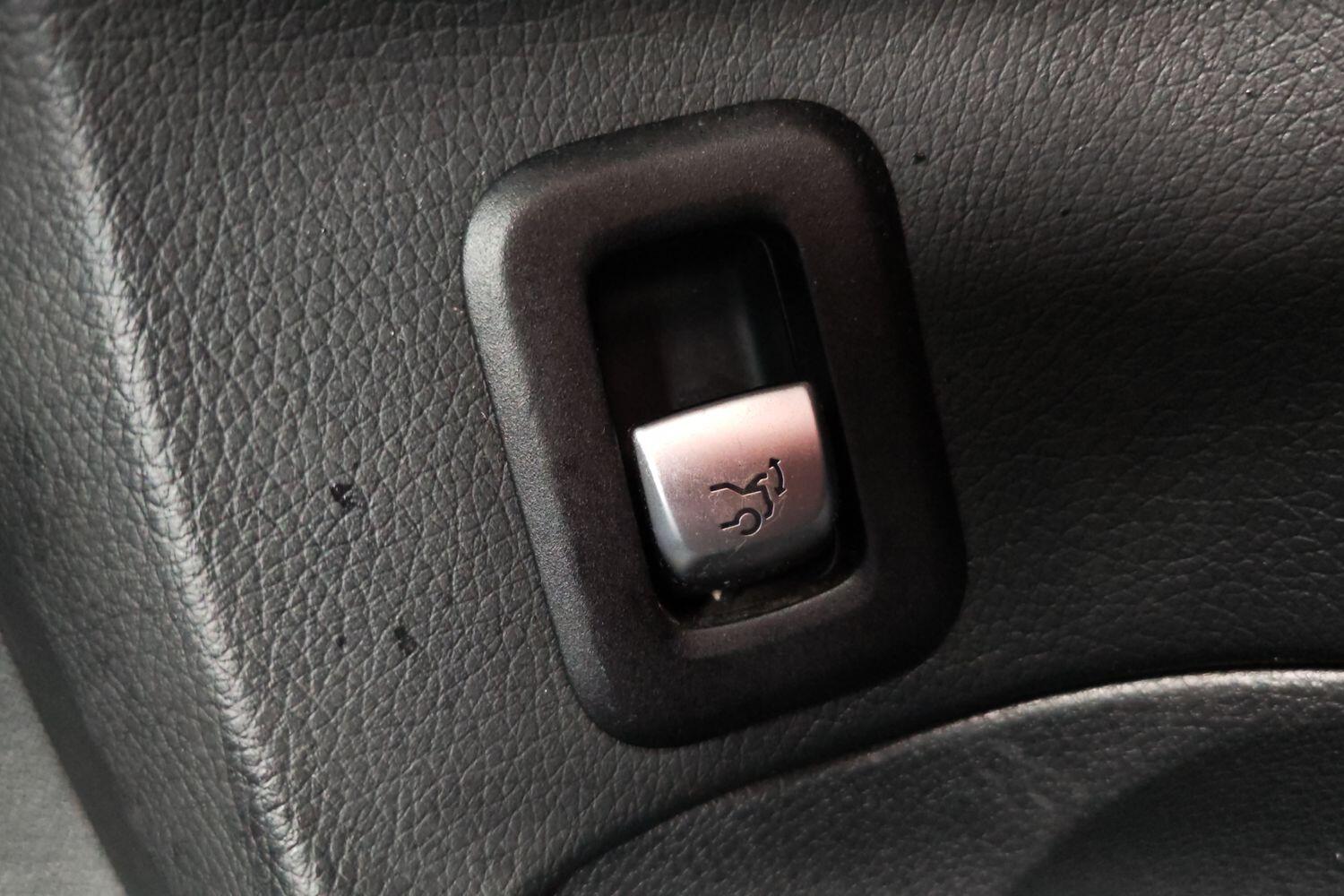 Used Mercedes-Benz C Class 2019 for sale - 77450588: Photo 25