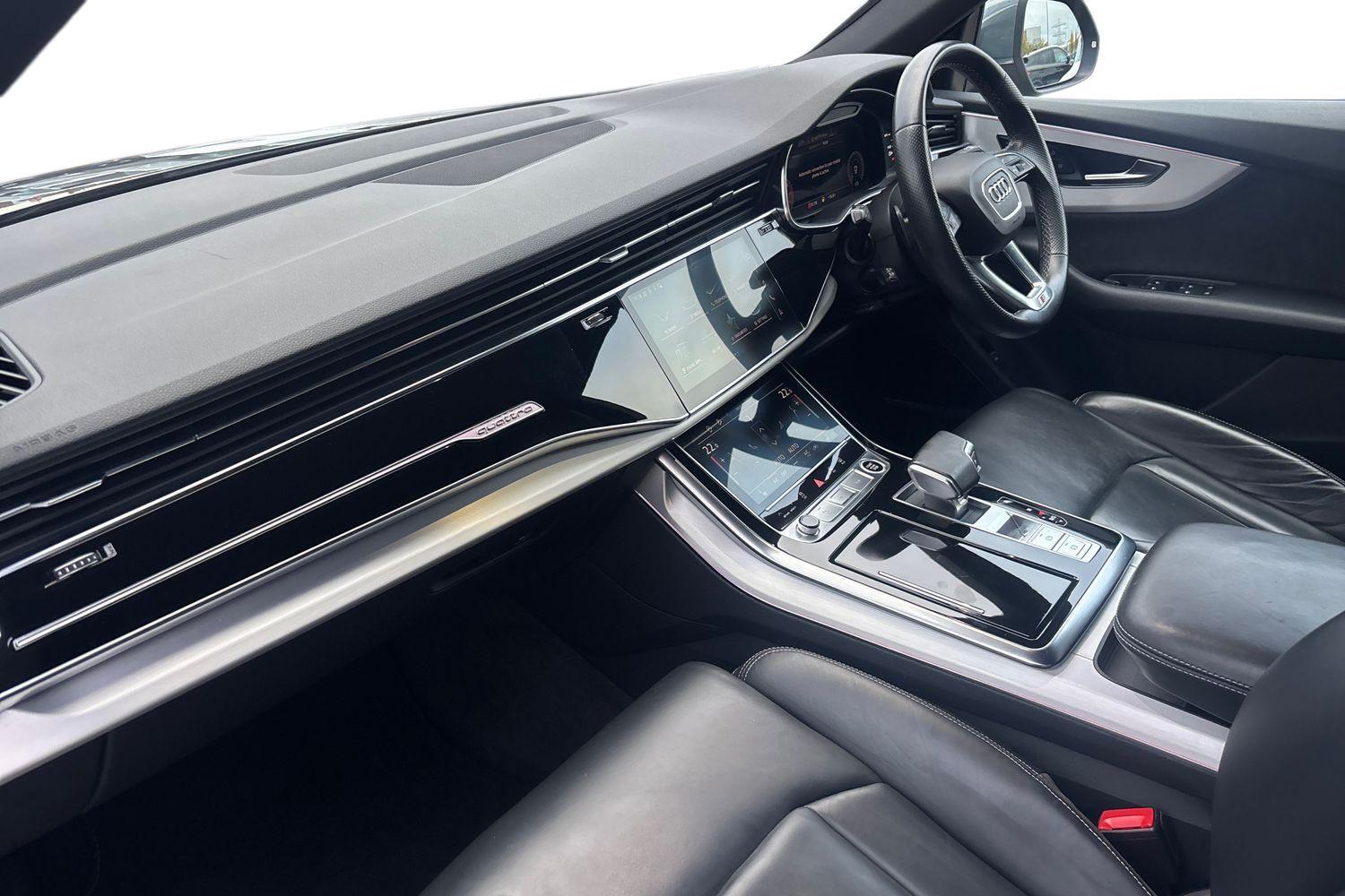 Used Audi Q8 2022 for sale - 76675483: Photo 2