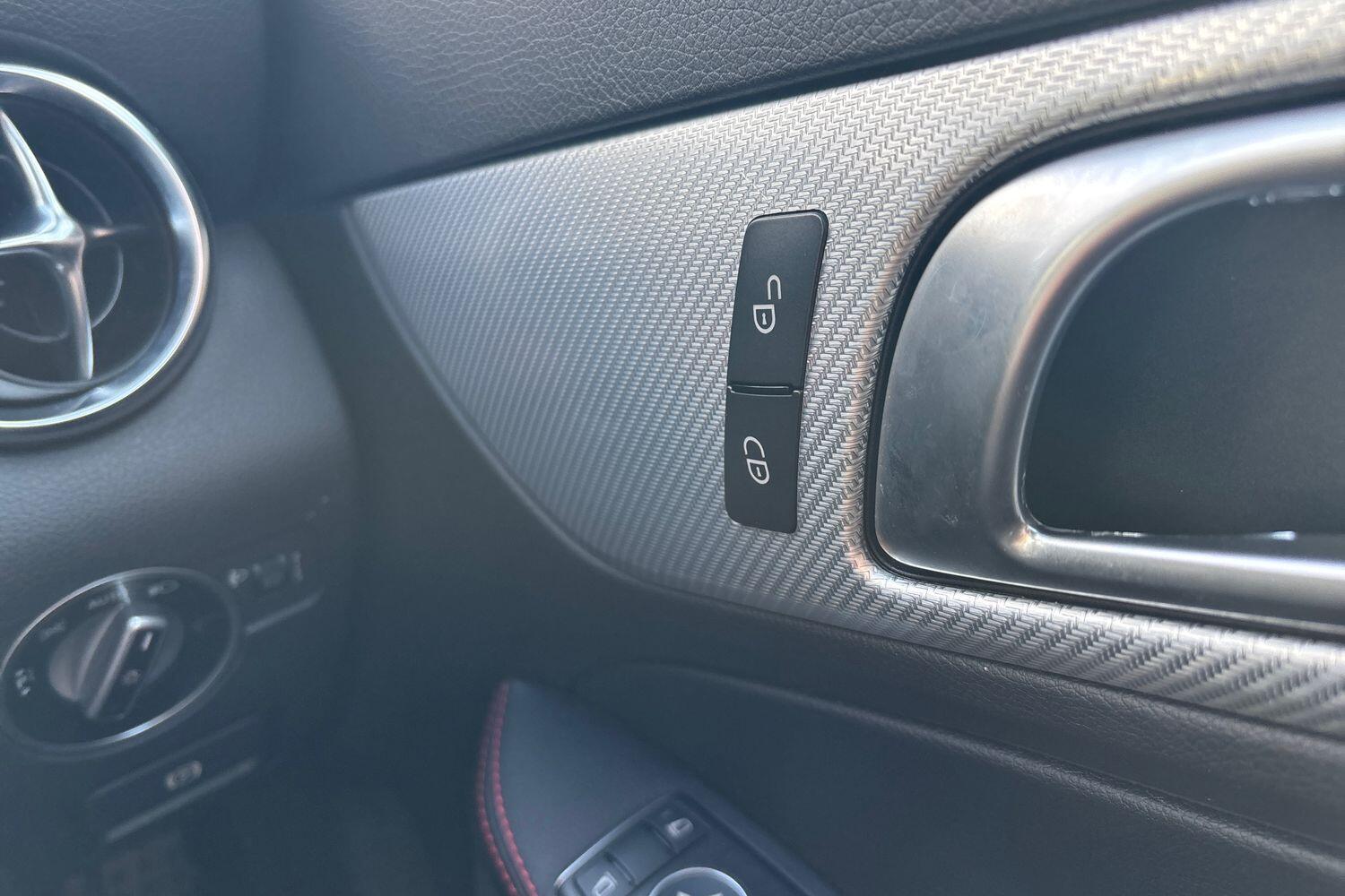 Used Mercedes-Benz SLC 2016 for sale - 77647654: Photo 25