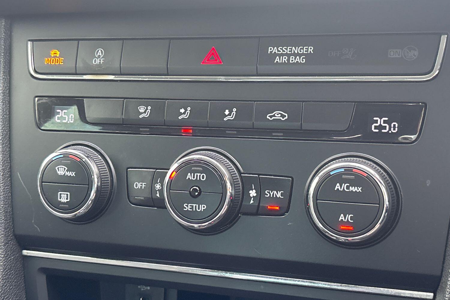 Used SEAT Leon 2016 for sale - 77581982: Photo 21