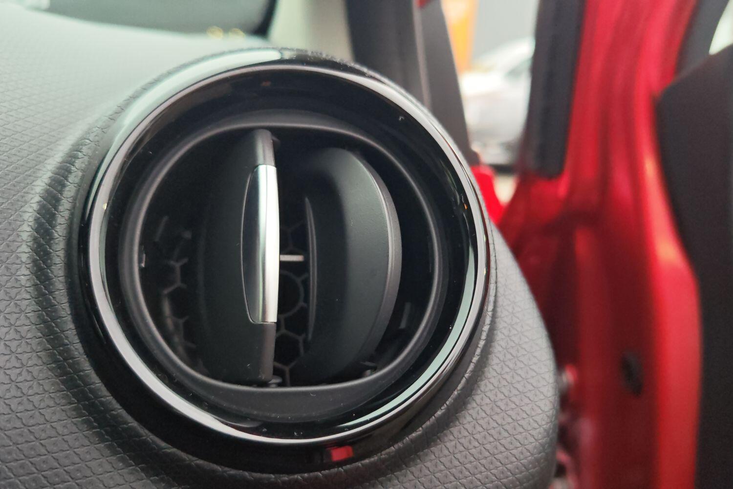 Used Renault Clio 2019 for sale - 77372690: Photo 18