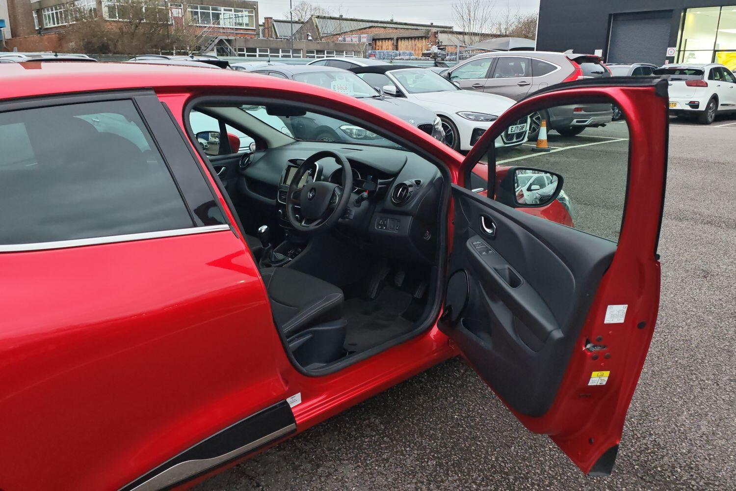 Used Renault Clio 2019 for sale - 77372690: Photo 19