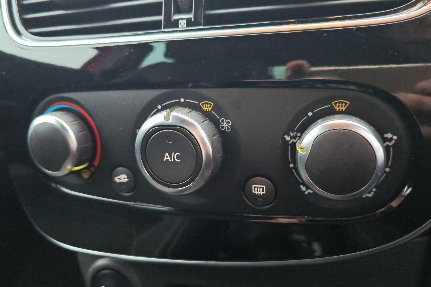 Used Renault Clio 2019 for sale - 77372690: Photo 21