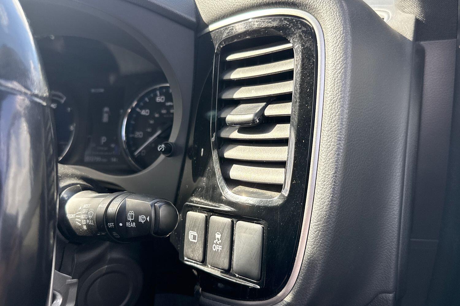 Used Mitsubishi Outlander 2018 for sale - 78080538: Photo 19