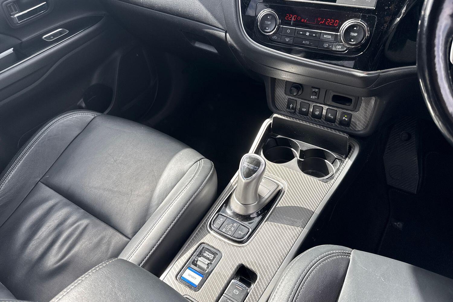 Used Mitsubishi Outlander 2018 for sale - 78080538: Photo 8