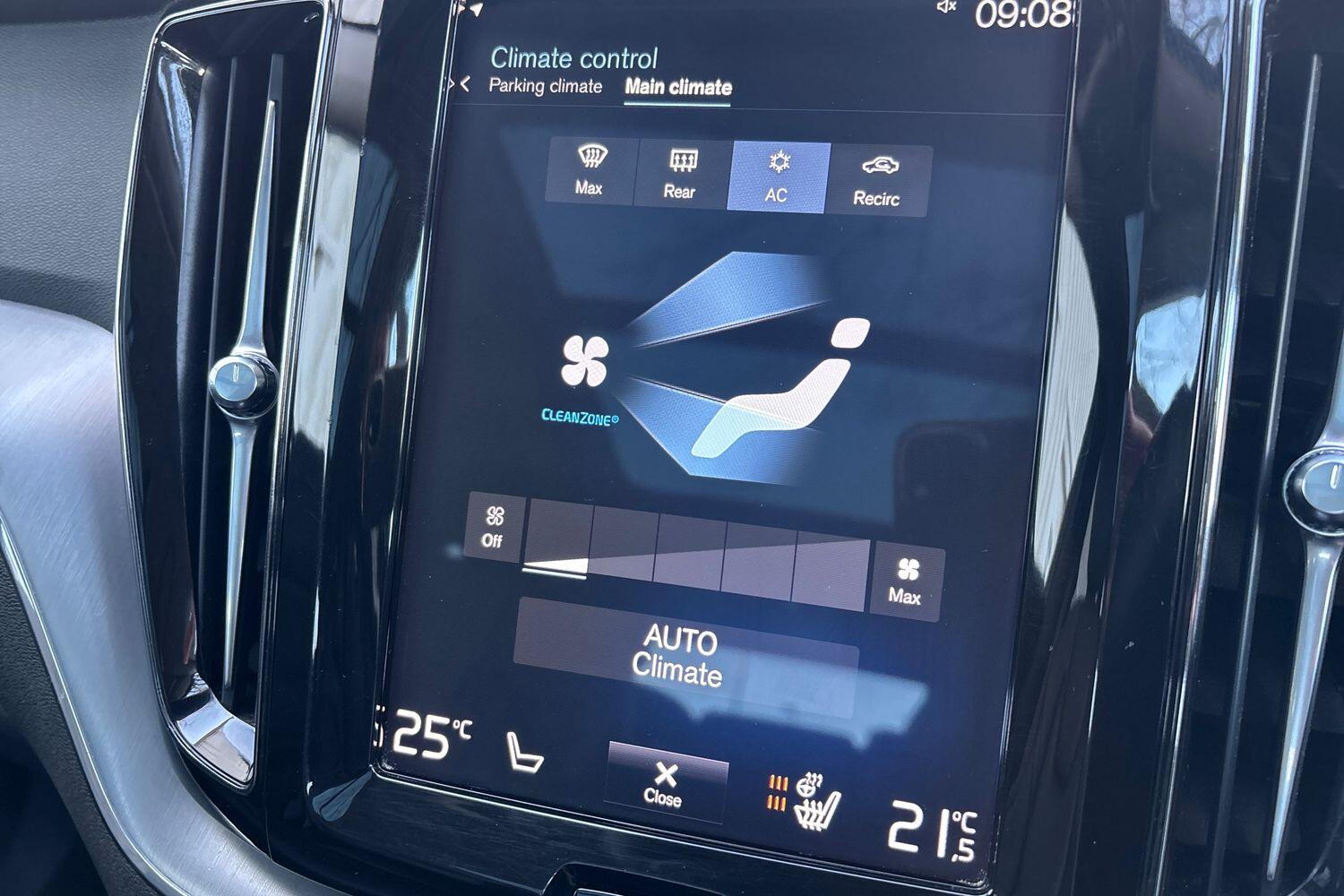 Used Volvo XC60 2019 for sale - 77435691: Photo 25