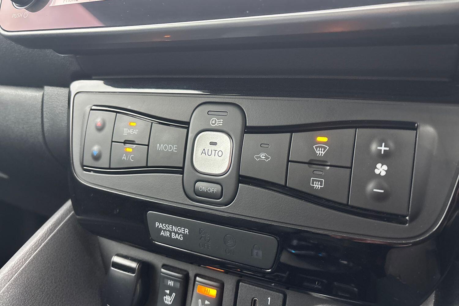 Used Nissan Leaf 2021 for sale - 77137188: Photo 14