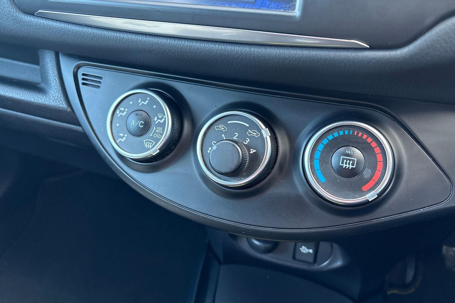 Used Toyota Yaris 2018 for sale - 77435694: Photo 20