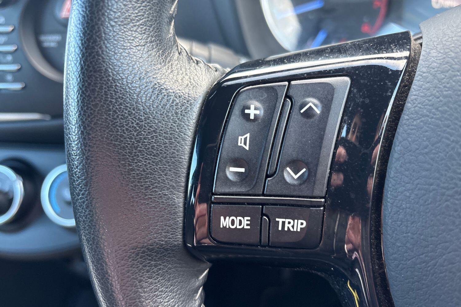 Used Toyota Yaris 2018 for sale - 77435694: Photo 21