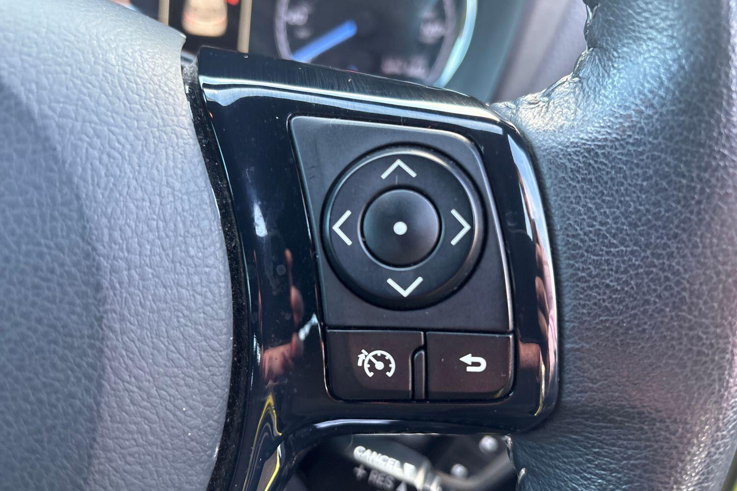 Used Toyota Yaris 2018 for sale - 77435694: Photo 24