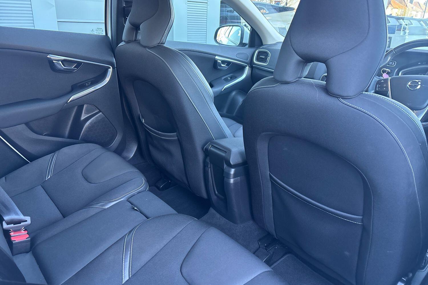 Used Volvo V40 2018 for sale - 77941934: Photo 18