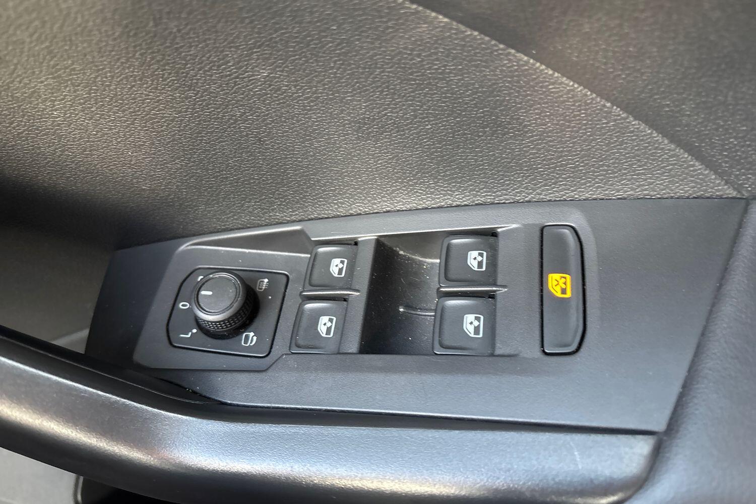 Used Volkswagen T-Cross 2023 for sale - 77256235: Photo 15