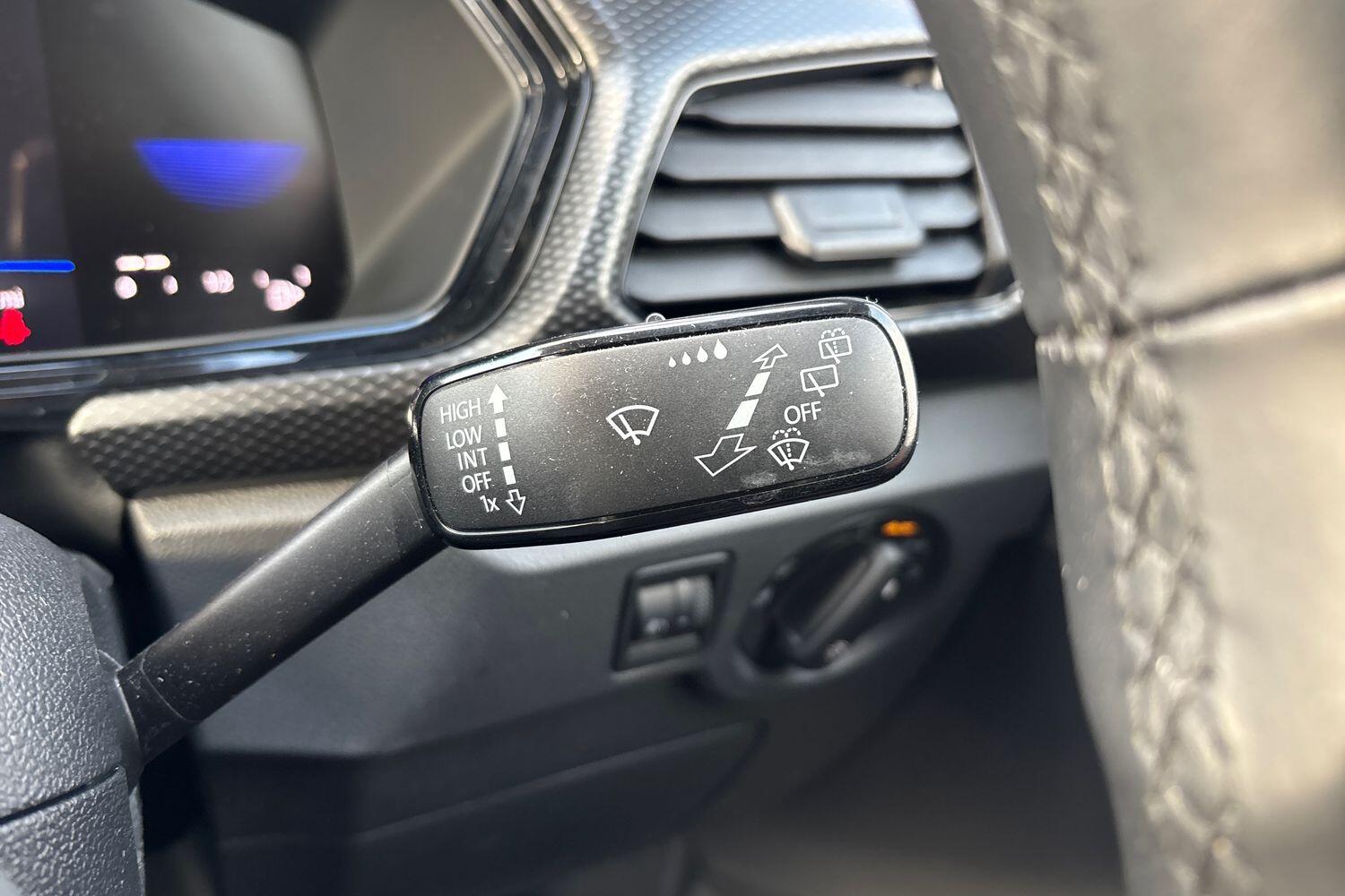 Used Volkswagen T-Cross 2023 for sale - 77256235: Photo 18