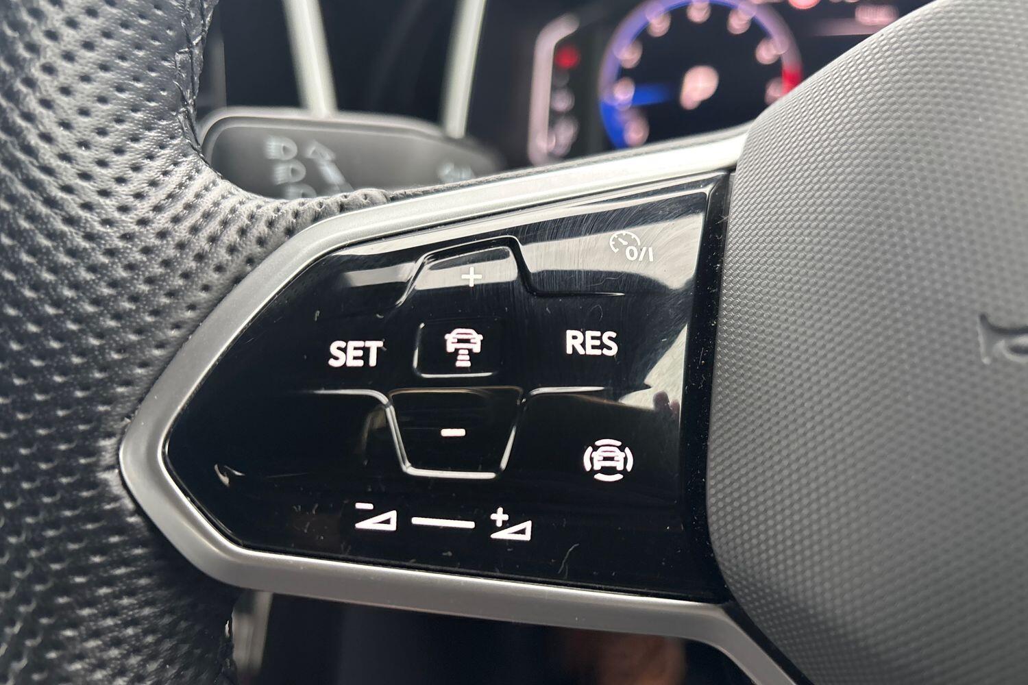 Used Volkswagen T-Roc 2023 for sale - 77679384: Photo 17