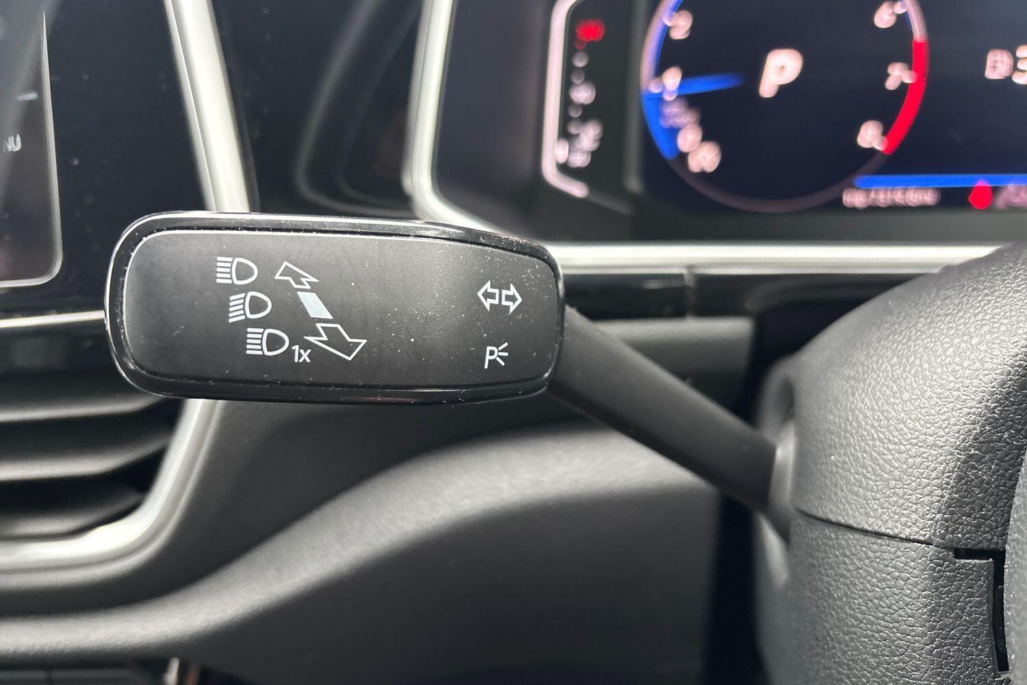 Used Volkswagen T-Roc 2023 for sale - 77679384: Photo 20