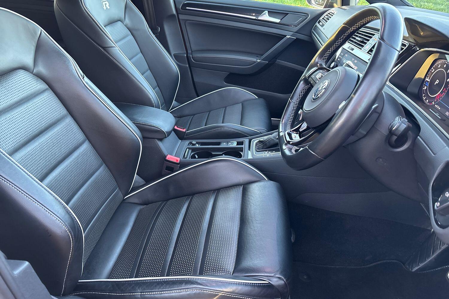 Used Volkswagen Golf 2020 for sale - 77132900: Photo 13