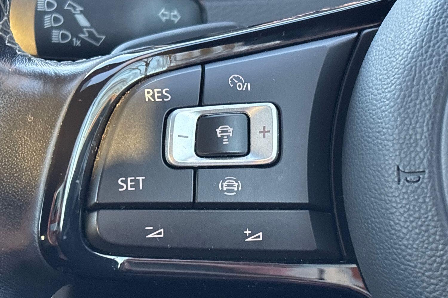 Used Volkswagen Golf 2020 for sale - 77132900: Photo 21