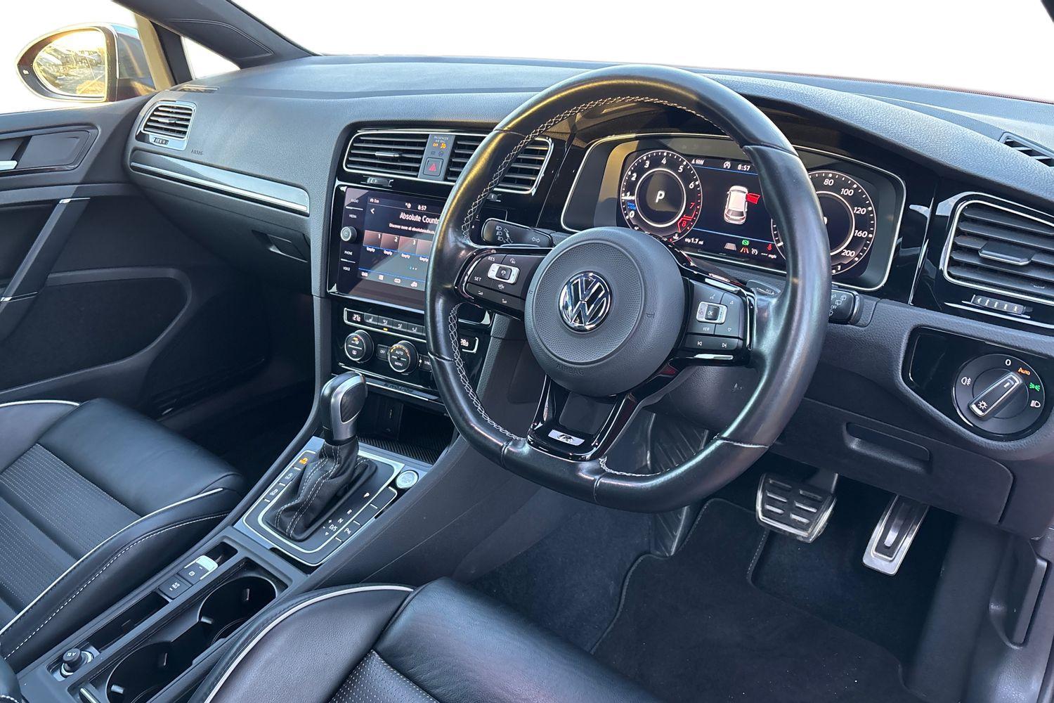 Used Volkswagen Golf 2020 for sale - 77132900: Photo 9