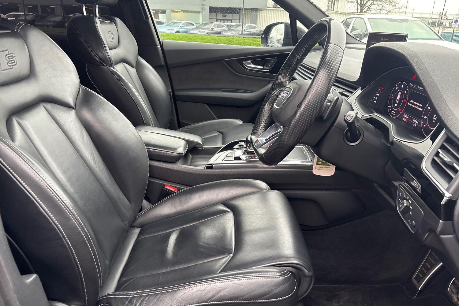 Used Audi Q7 2018 for sale - 77651639: Photo 14