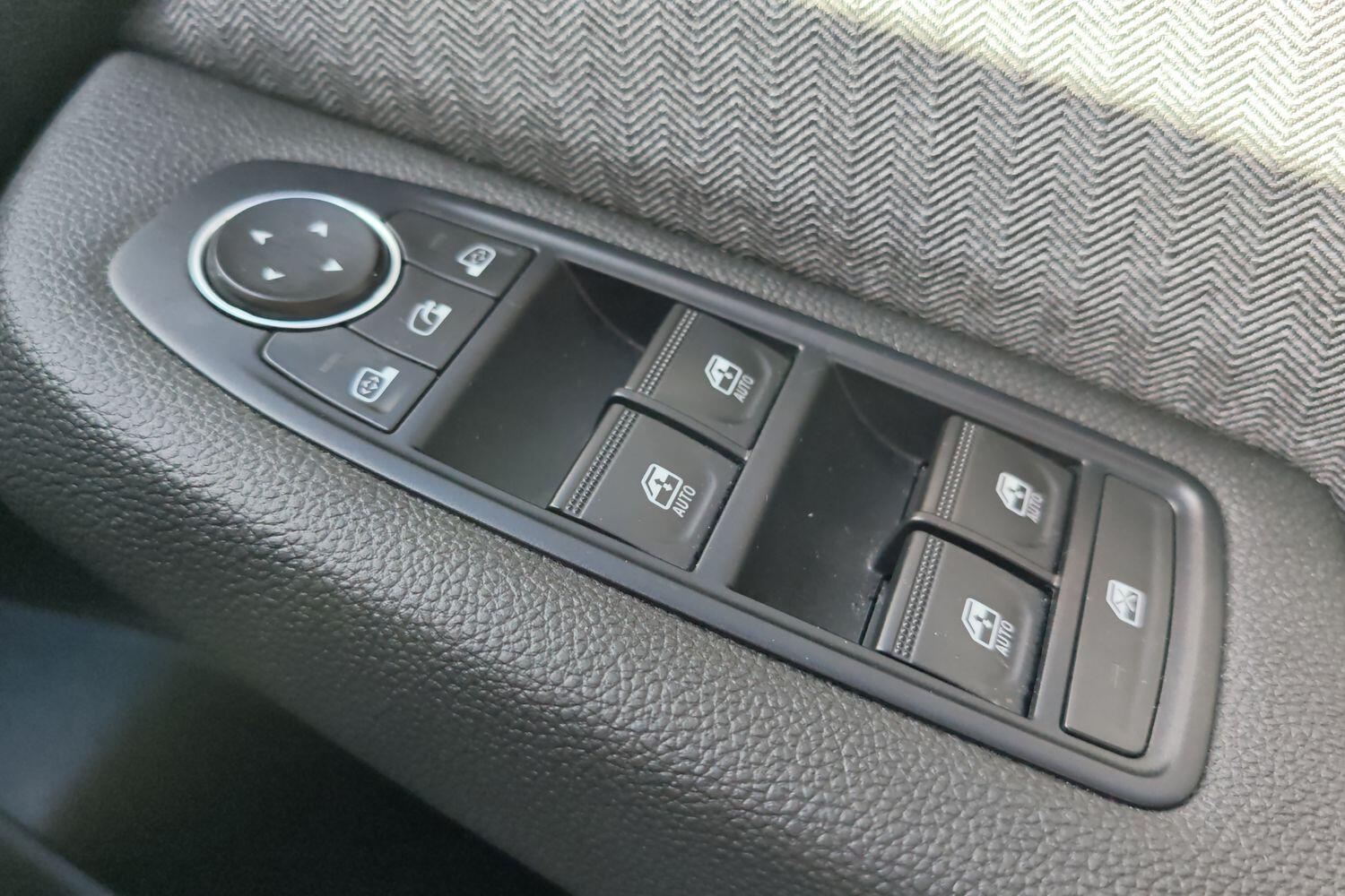 Used Renault Clio 2024 for sale - 77891739: Photo 18