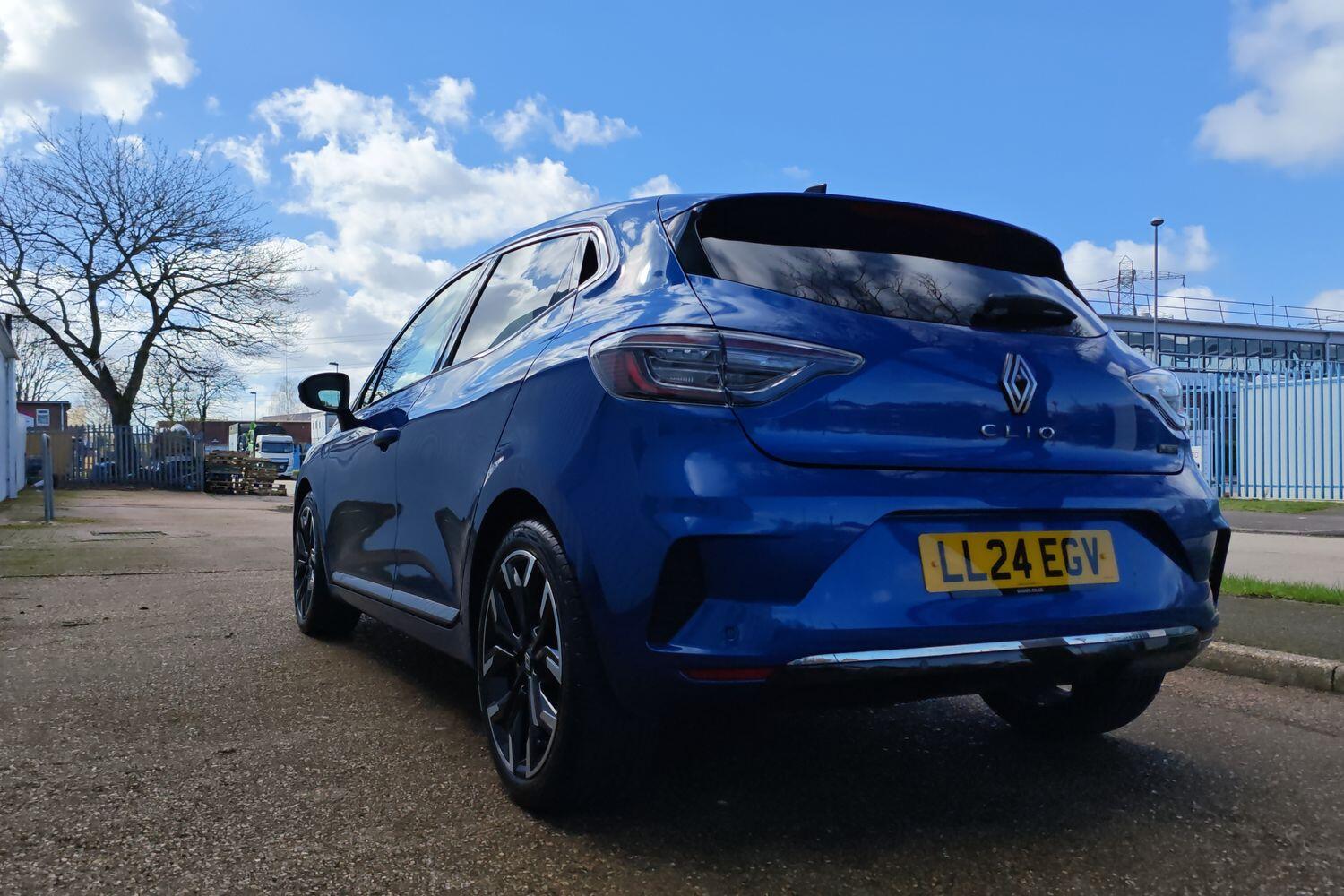 Used Renault Clio 2024 for sale - 77891739: Photo 6