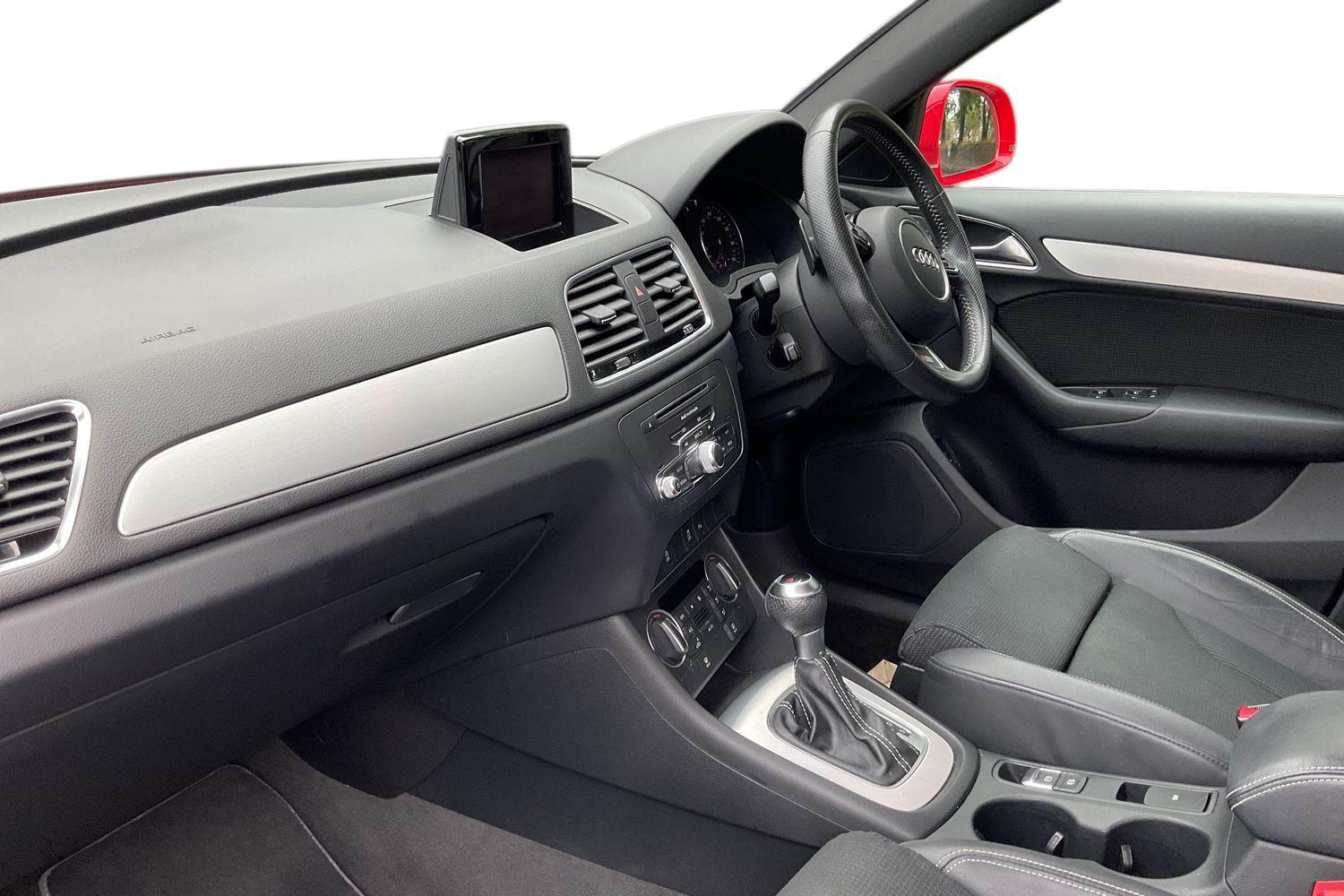 Used Audi Q3 2018 for sale - 76673399: Photo 8