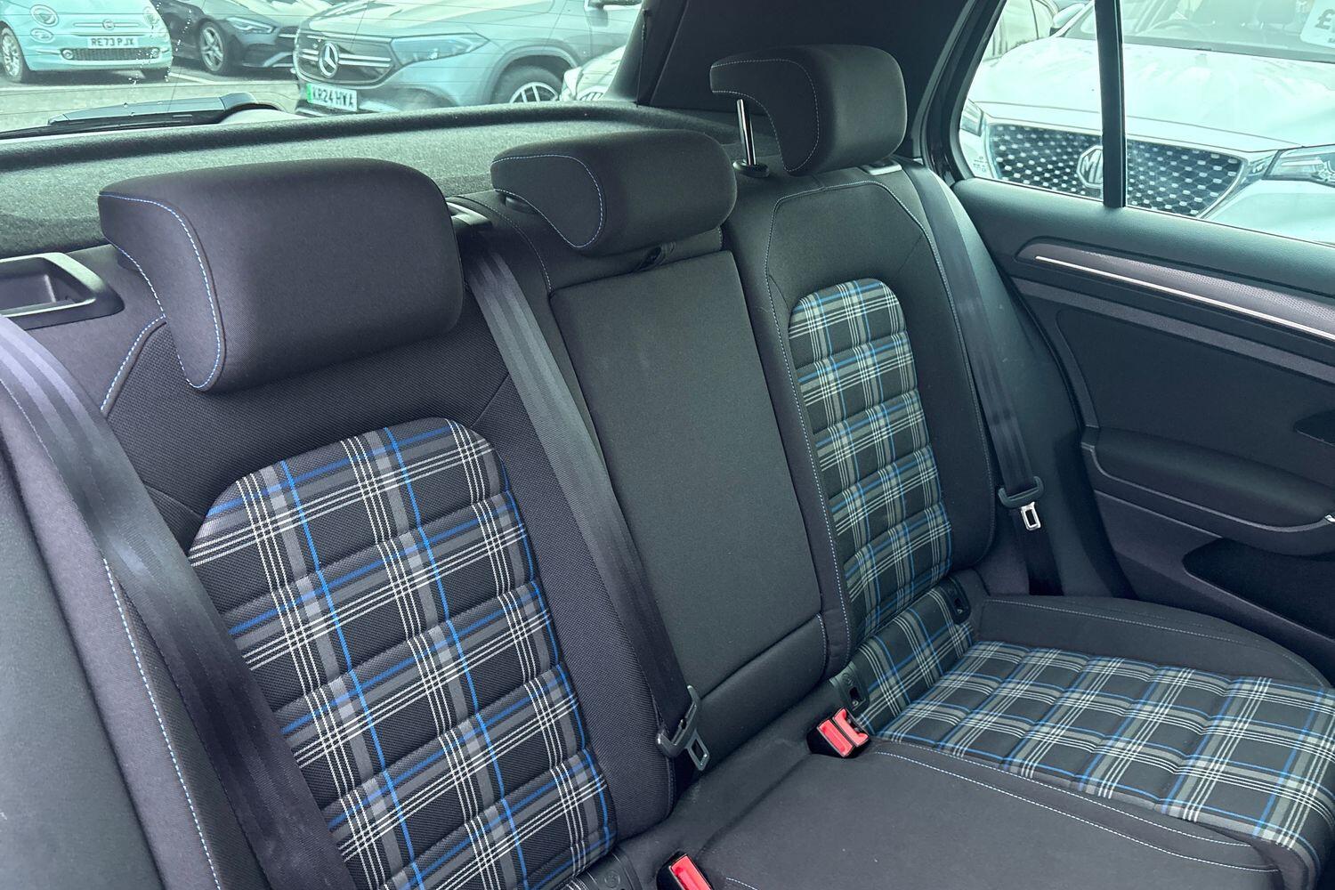 Used Volkswagen Golf 2017 for sale - 77205190: Photo 14