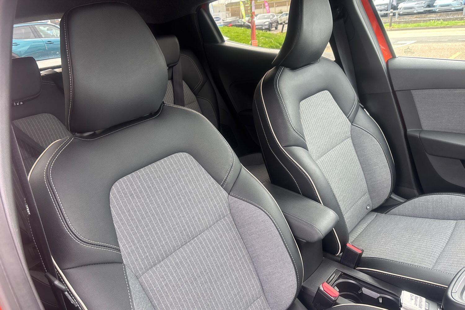 Used Renault Clio 2024 for sale - 77890361: Photo 13