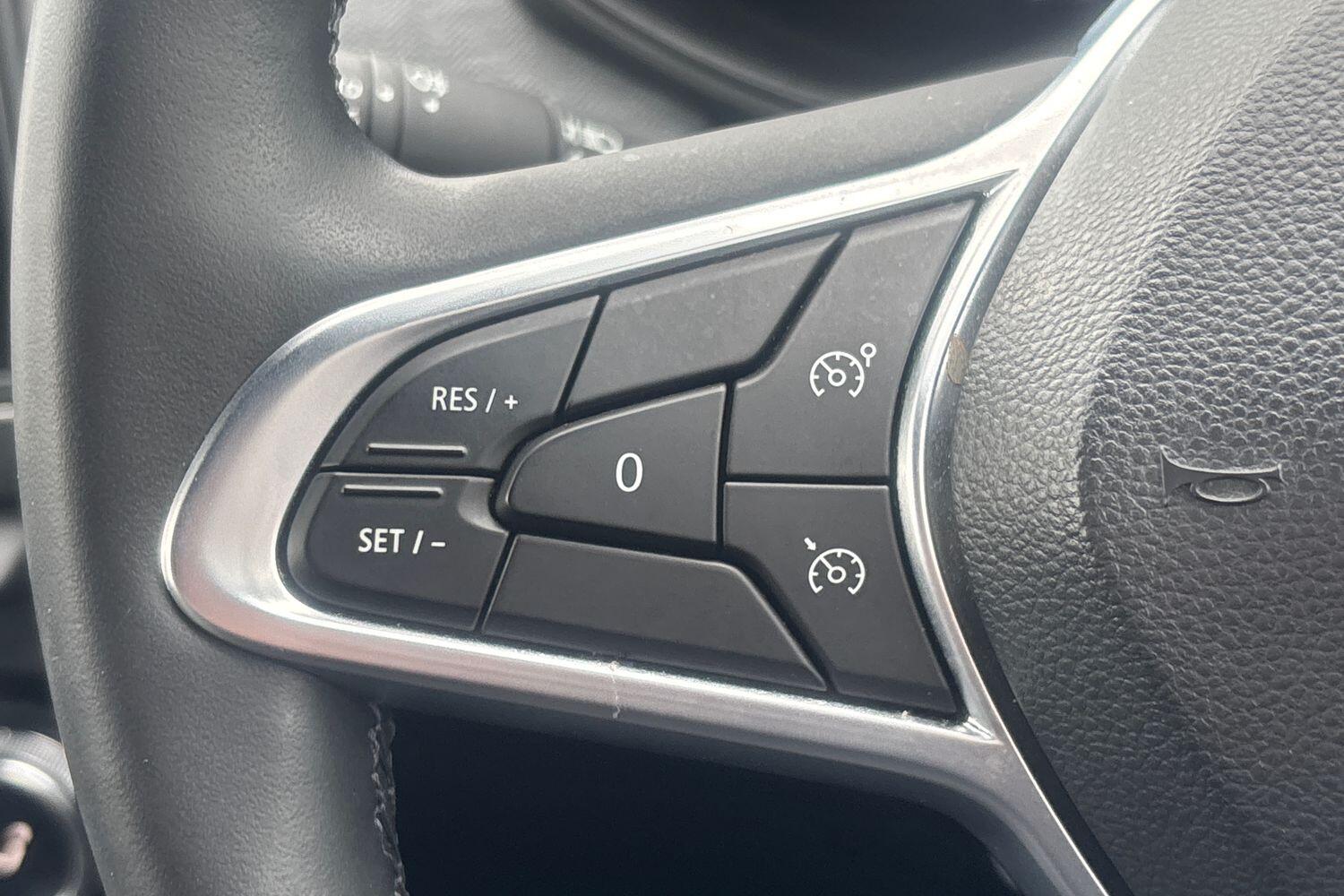 Used Renault Clio 2024 for sale - 77890361: Photo 20