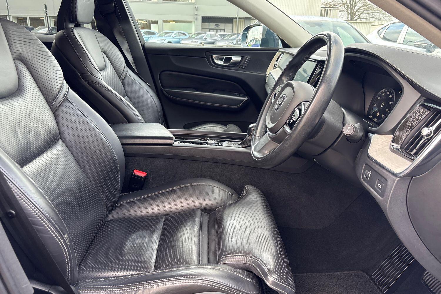 Used Volvo XC60 2018 for sale - 77526033: Photo 13