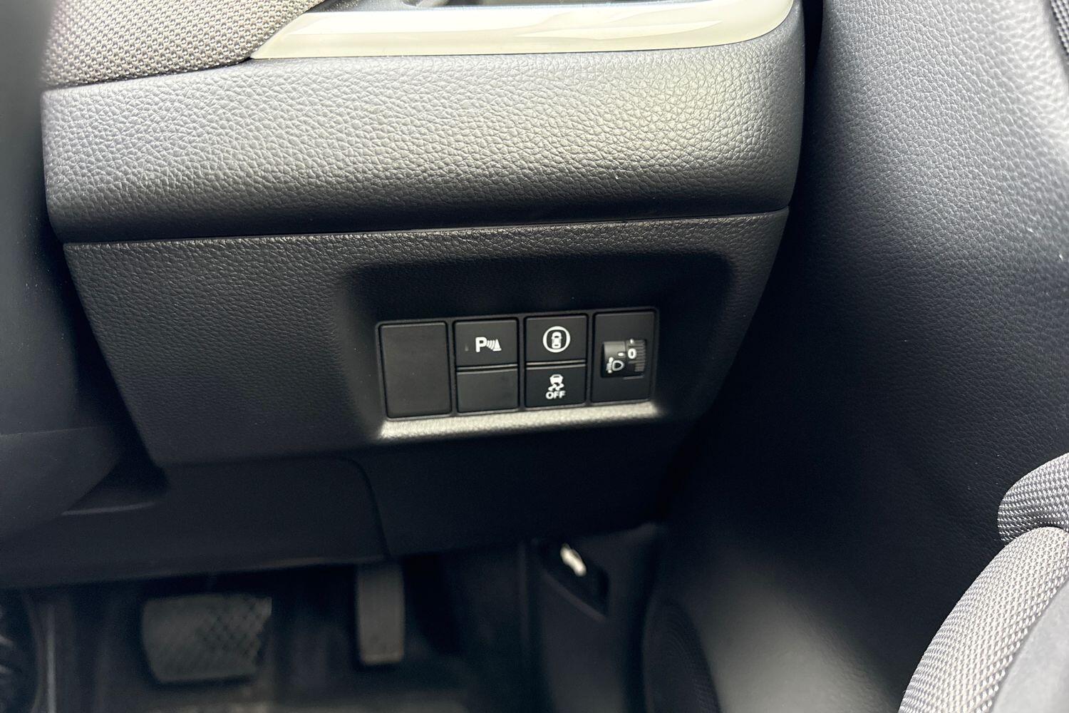 Used Honda Jazz 2023 for sale - 76932238: Photo 24