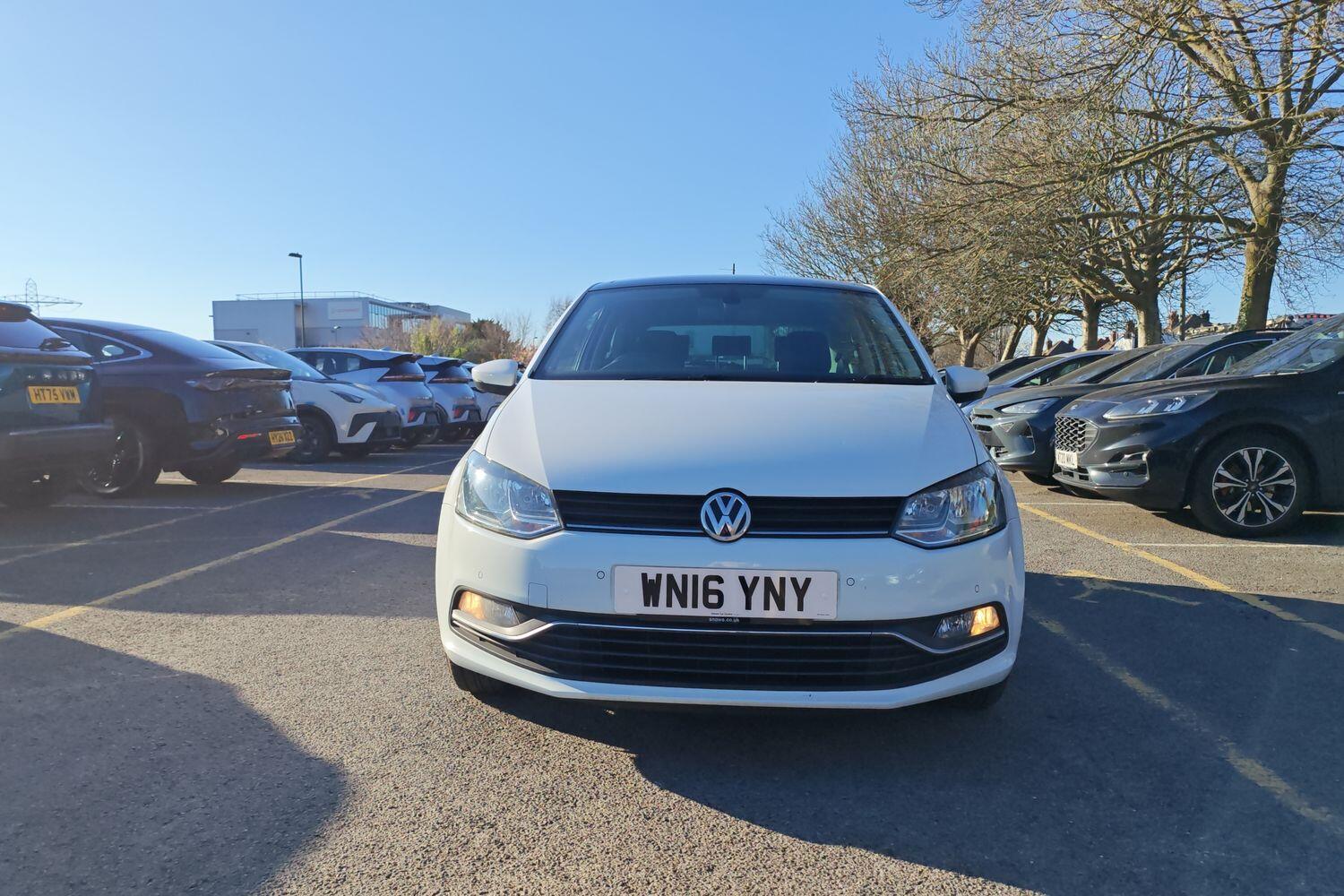 Used Volkswagen Polo 2016 for sale - 77941943: Photo 6