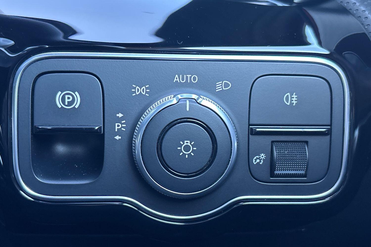 Used Mercedes-Benz A-Class 2019 for sale - 77435663: Photo 24