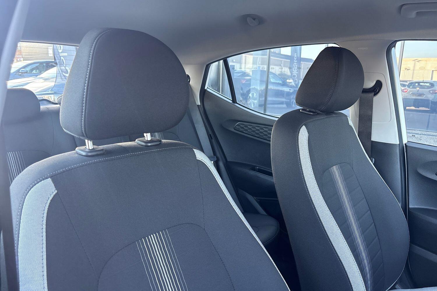 Used Hyundai i10 2022 for sale - 77921523: Photo 15