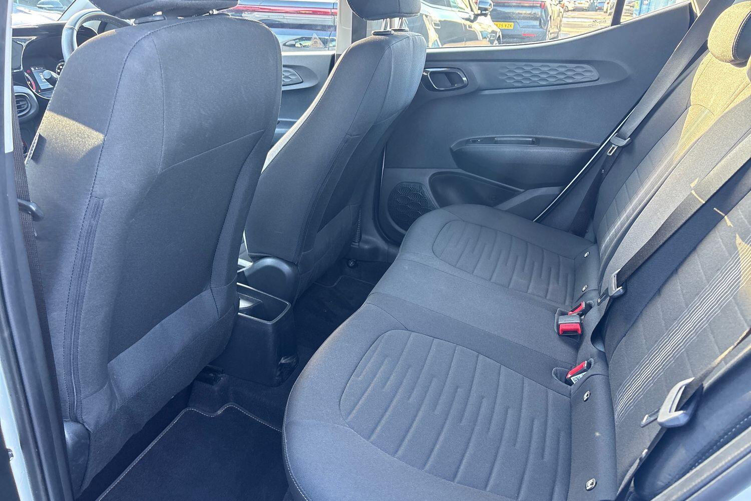 Used Hyundai i10 2022 for sale - 77921523: Photo 19